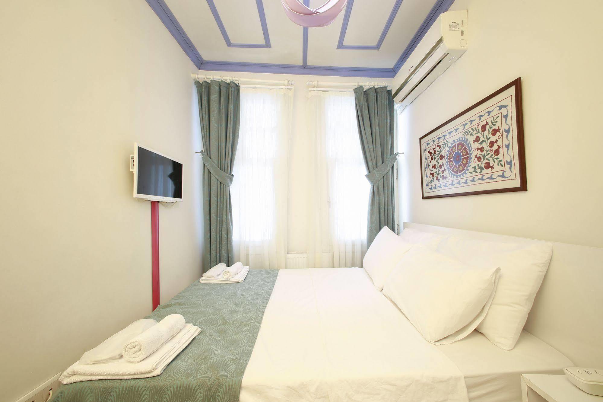 Lale Inn Ortakoey Istanbul Exterior foto